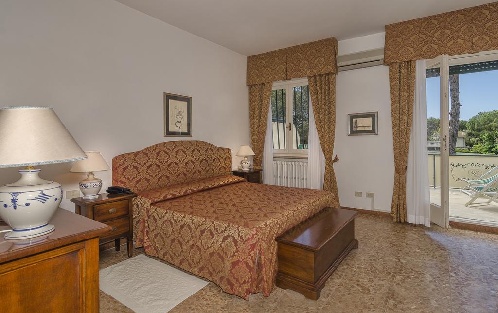 Hotel Verdemare Marina di Pietrasanta Exterior photo