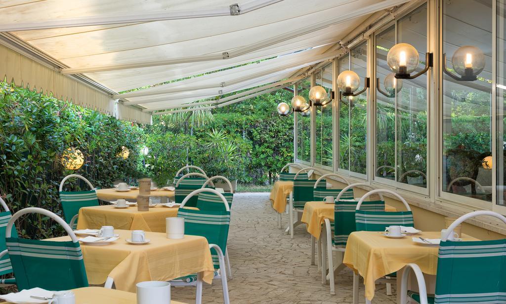 Hotel Verdemare Marina di Pietrasanta Exterior photo